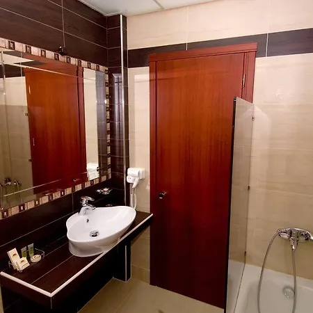 Aiges Melathron 호텔 4*