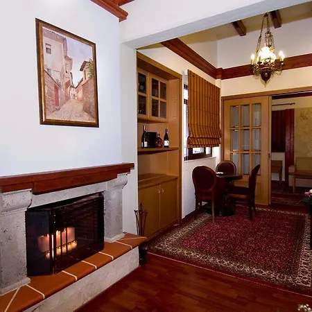 Ξενοδοχείο αιγές μέλαθρον 4*