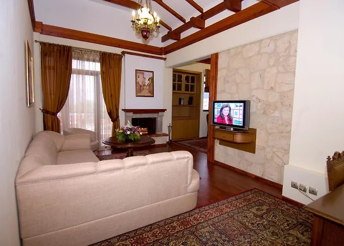 αιγές μέλαθρον Βέροια