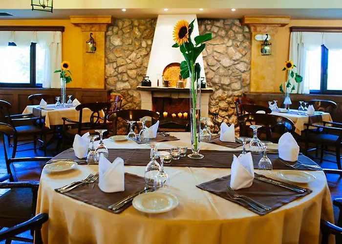 αιγές μέλαθρον Ξενοδοχείο